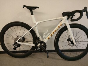 TREK Madone SLR 7 Gen 8