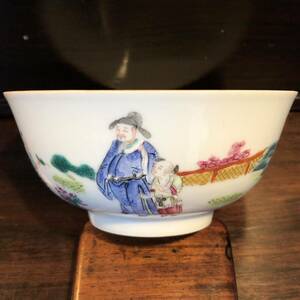 古美術品　中国美術　清時代　粉彩人物紋碗　大清道光年製
