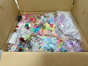 1円スタートハンドメイド 手芸用品 ビーズ 大量詰め合わせ