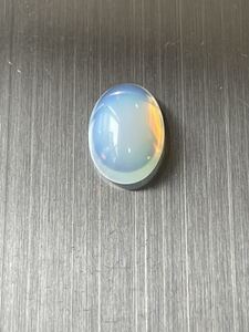 天然石ルース 13.8mm×9.6mm×5.2mm 重さ5.5ct