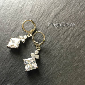 送料無料*MagiaDolce 30029●大粒czダイヤモンドピアス シルバーピアス フープピアス czダイヤイヤリング czダイヤピアス 上品ピアス