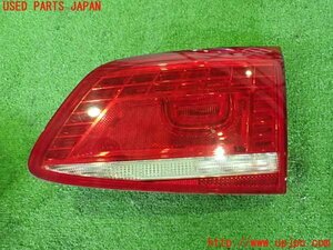 2UPJ-88751550]VW パサートヴァリアント(3CCAX)右リアフィニッシャー 中古