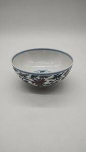 中国 古物 染付 磁器 時代物 茶碗 花図 清時代 色図 銘あり 古磁 細かい 中国古美術