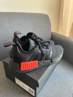 adidas NMD R1 FV8162