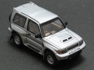 ★★★日曜夜★ルース★MITSUBISHI PAJERO (EVOLUTION)★SILVER MUDGARD★CARARAMA★HONGWELL★1/72