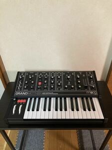 【未使用に近い】MOOG Grandmother Dark アナログシンセサイザー モーグ グランドマザー ダーク