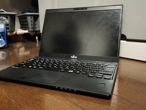 1円～　　　富士通　LIFEBOOK　U939/A　i5 8365U 8GB　OS、SSD無　