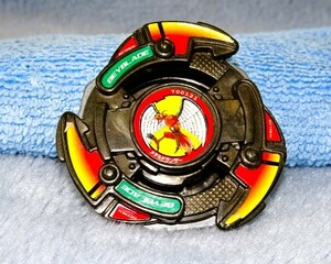 ☆★☆★ BEYBLADE ベイブレード「メタルドランザー」☆★☆★