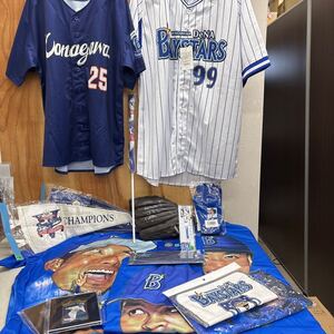 横浜DeNAベイスターズ 応援グッズ 応援ユニ シャツ グローブ タオル 他まとめて M〜Oサイズ