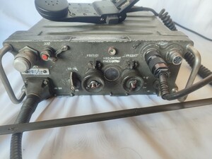 無線機　RECEIVER-TRANSMITTER RADIO RT-505/PRC-25 　米軍　軍用　？