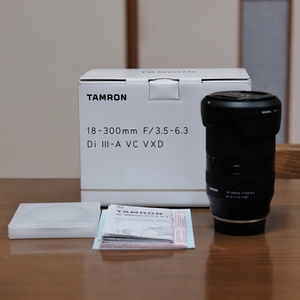 TAMRON タムロン 18-300mm F3.5-6.3 Di Ⅲ-A VC VXD B061 FUJIFILM Xマウント用