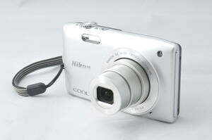 【送料無料】ニコン Nikon コンパクトデジタルカメラ COOLPIX S3300 シルバー クールピクス #B24501