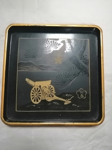 角盆　野砲兵　記念品　21.5cm×21.5cm×3cm　小物53