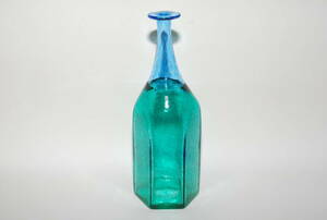 KOSTA BODA コスタ ボダ　Bertil Vallien　ガラス瓶　花瓶 一輪挿し　高さ：27.3cm　Antikvaシリーズ 47865