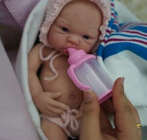 リボーンドール　赤ちゃん人形　リアル赤ちゃん　ベビー　新生児　フルシリコン　フルセット　かわいい赤ちゃん　幼児