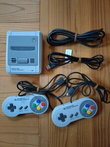 スーパーファミコン クラシックミニ本体、付属品付き