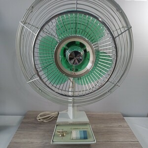 動作品　三菱電機 三菱 扇風機 D25-E5 オリーブ ファン レトロ扇風機 昭和レトロ レトロ雑貨 ビンテージ 当時物 年代物 現状品 箱あり