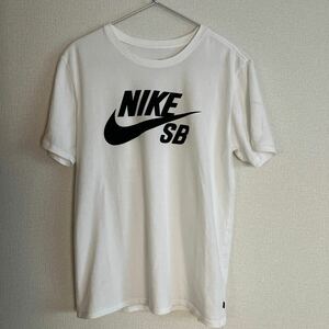 NIKE ナイキ 半袖tシャツ メンズ　ロゴ★Ｍ