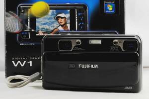 FUJIFILM FinePix REAL 3D W1　フジフィルム　デジタルカメラ　（C1659-2）