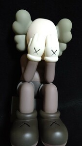 《委託販売 Y212》KAWS COMPANION OPENEDITION BROWN 座り約28 詳細不明 未鑑定品