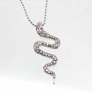 ◎中古美品◎１８金ＷＧ　ダイヤ　1.01ｃｔ　スネークデザイン　ペンダント付ネックレス