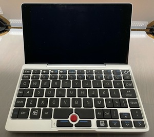 【ウルトラモバイルPC(UMPC) 動作品】GPD Pocket(初代) Atom x7-Z8750/メモリ8GB/eMMC 128GB/Windows 10 Home おまけ付き 【やや難あり】