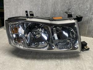 1999年式　セドリック GH-HY34 右ヘッドランプ　HID　レベライザー付