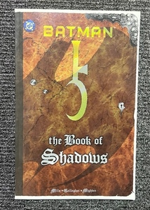 BATMAN DCコミック the Book of Shadows バットマン アメコミ 漫画 コミック 雑誌 まんが 海外マンガ ソフトカバー 本