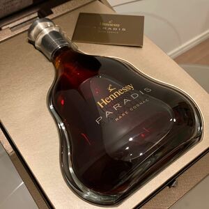 【送料無料！】ヘネシー パラディ Hennessy Paradis 未開封 未開栓 化粧箱 外箱 ブランデー コニャック 入手困難 古酒 希少 レア 即決！