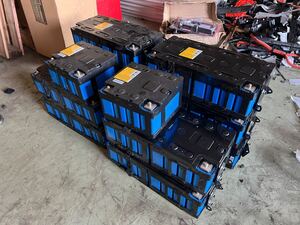 リチウム電池　LEV50 8セル 16V 10.5kw 5万キロ以下の良品　蓄電池　バックアップ電源 在庫限り