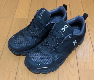 On / オン　Cloud Waterproof 防水　スニーカー オールブラック サイズUK9.5 27.5cm