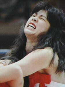 週刊ゴング1989年10月5日号　ジャパン女子プロレス3周年記念大会　プラム麻里子VSキューティー鈴木、デビル雅美VS神取忍、ミスA VSイーグル