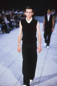 RAF SIMONS 1998-1999AW ノースリーブトップス48/ラフシモンズ/初期コレクション Made in Belgium/超希少アーカイブ/黒ブラック/カットソー