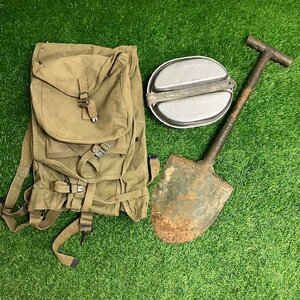 【中古品】『9-049』U.S. 米軍 ハーバーザック一式 BAKER-LOCKWOOD MFG.CO.INC.1942 スコップ メスキット E.A.Co 1944 軍服　装備