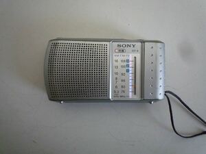 H021323 SONY FM AM コンパクトラジオ ICF-8 ラジオ