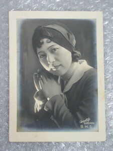 古い写真/2/女性 帽子 ネックレス/Cerientaly BROMIDE B.M.S/サイズ＝約16.5×12㎝
