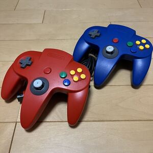 動作品 Nintendo 64 コントローラー 赤と青 2個セット