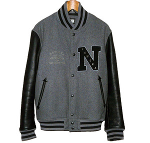 NEW ERA（ニューエラ）袖 本革 レタード スタジャン VARSITY JACKET ■中綿キルト メンズ Mサイズ ■刺繍 バーシティジャケット 黒×グレー