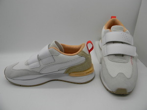 *■*【 PUMA 】◆ スニーカー（２３．５ｃｍ）