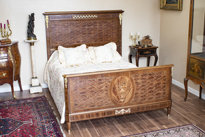 《フランスアンティーク》ルイ16世様式ベッド