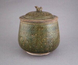 【GTS】タイ・サワンカローク青磁唐草蓮弁文鳥鈕有蓋壷15～16世紀