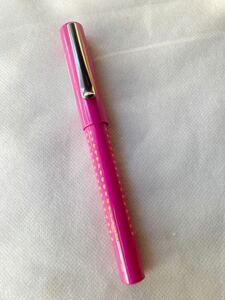 ◆ ファーバーカステル 【FABER CASTELL】 Grip グリップ ２０１０ 万年筆 ピンクオレンジ　＋リフィル1本付き◆