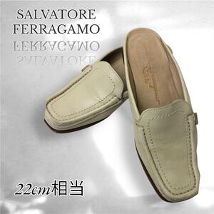 FERRAGAMO フェラガモ　サンダル　スリッパ　22cm相当　白系　イタリア 　3535 00625