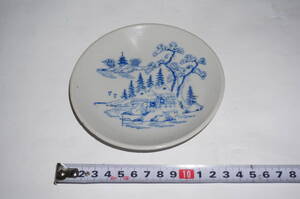 小皿　古い皿　１枚　直径１２．９ｃｍ