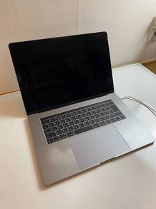 MacBook Pro 15インチです i7 16GB 2TB GB 2017 タッチバー付き