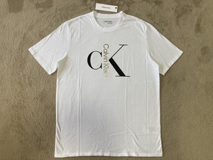 新品未使用！ カルバンクライン メンズ ckタテロゴ Tシャツ Mサイズ ホワイト/ブラック/ゴールド 白黒金 半袖 カットソー Calvin Klein