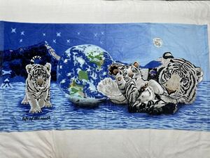 ★新品★Life of the earth★大判　バスタオル　ホワイトタイガー柄　動物柄★ブルー★サイズ約７６cm×１５０cm