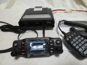 ヤエス　ＦＴＭ－２００Ｄ　１４４．４３０ＭＨＺ　５０Ｗ　中古品　　