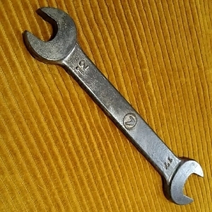 富士重工業 車載工具 コンビネーションレンチ combination wrench 全長160.0mm. SUBARU スバル カタカナ表記のフ サイズ表記12-17mm.