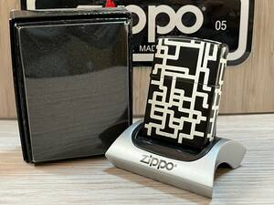 大量出品中!!【希少】レア 2005年製 Zippo 